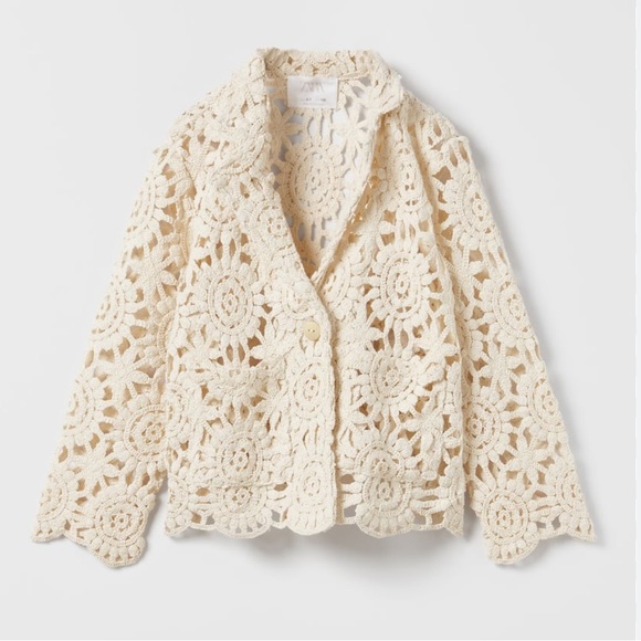 Zara Other - NWT⭐️Zara Crochet Blazer